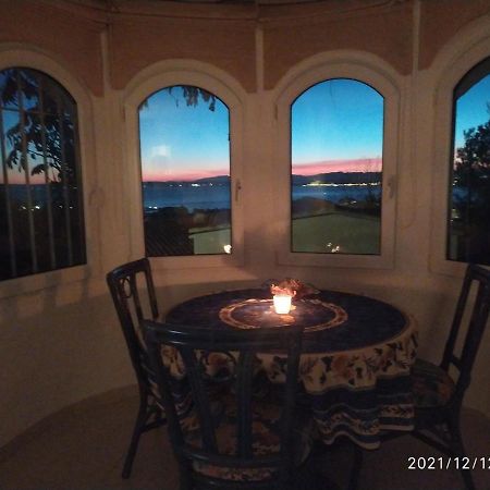 Villa Casa Jazmin Roses Esterno foto